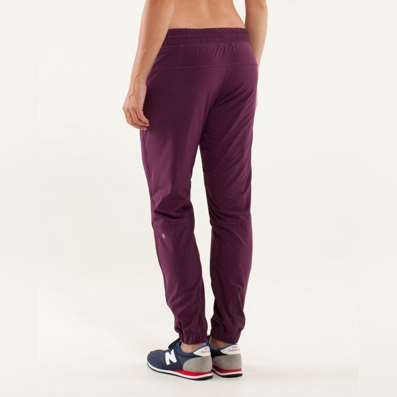 Lululemon Track To Reality Pant Plum / Pow Stripe Raspberry Glo Light - 4 - Picture 2 of 8